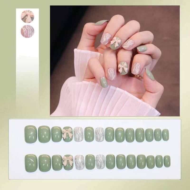 

24pcs Glitter Fake Nail, Multicolor
