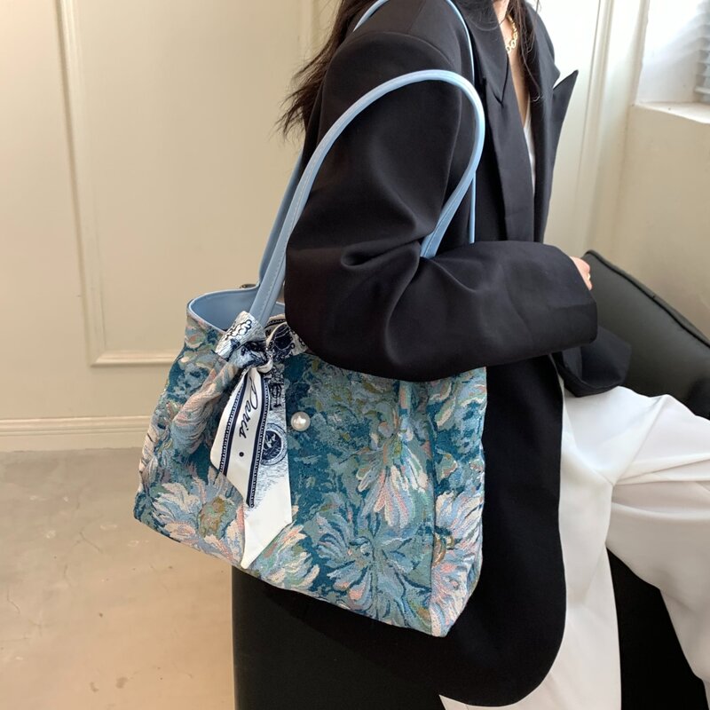 

Painting Scarf Decor Shoulder Tote Bag, Multicolor