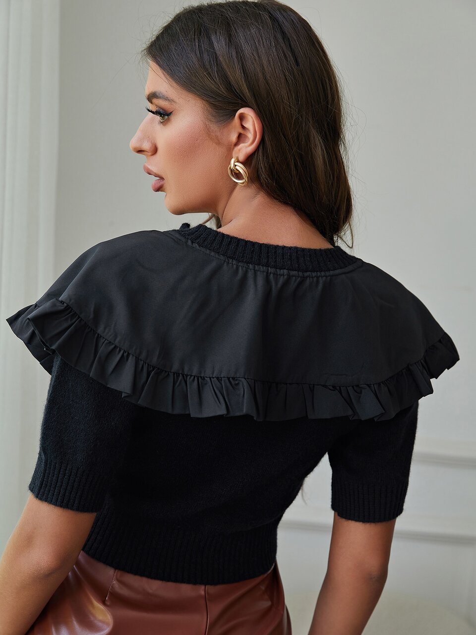 Tie Front Ruffle Rib-knit Top