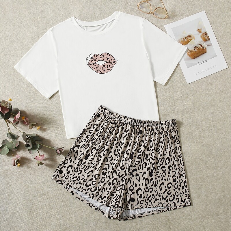 

Plus Leopard Lip Print Tee & Shorts PJ Set, Multicolor