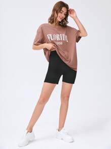 con estampado de letra Camiseta & Shorts biker Conjunto - Multicolor - Ver 3