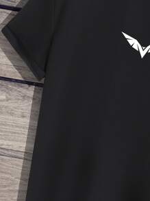 Manfinity Men Graphic Print Tee - Black - View 3