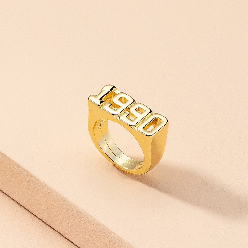 

Number Design Ring, Gold
