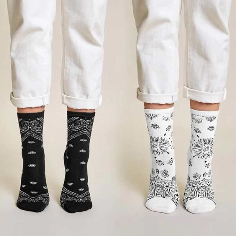 

2pairs Graphic Crew Socks, Black and white