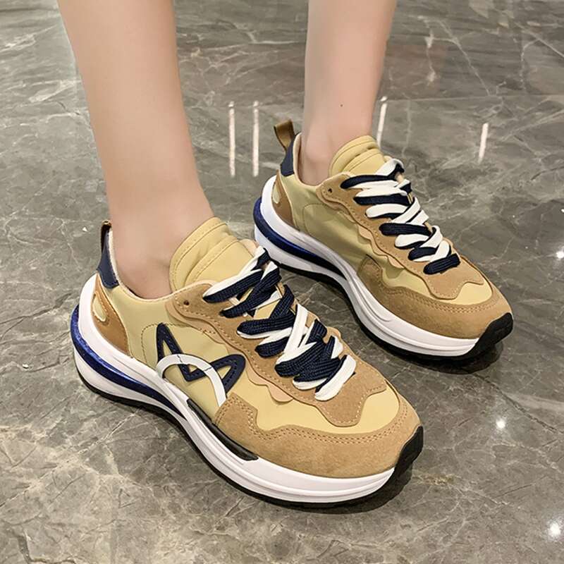 

Colorblock Lace-up Front Low Top Sneakers, Yellow