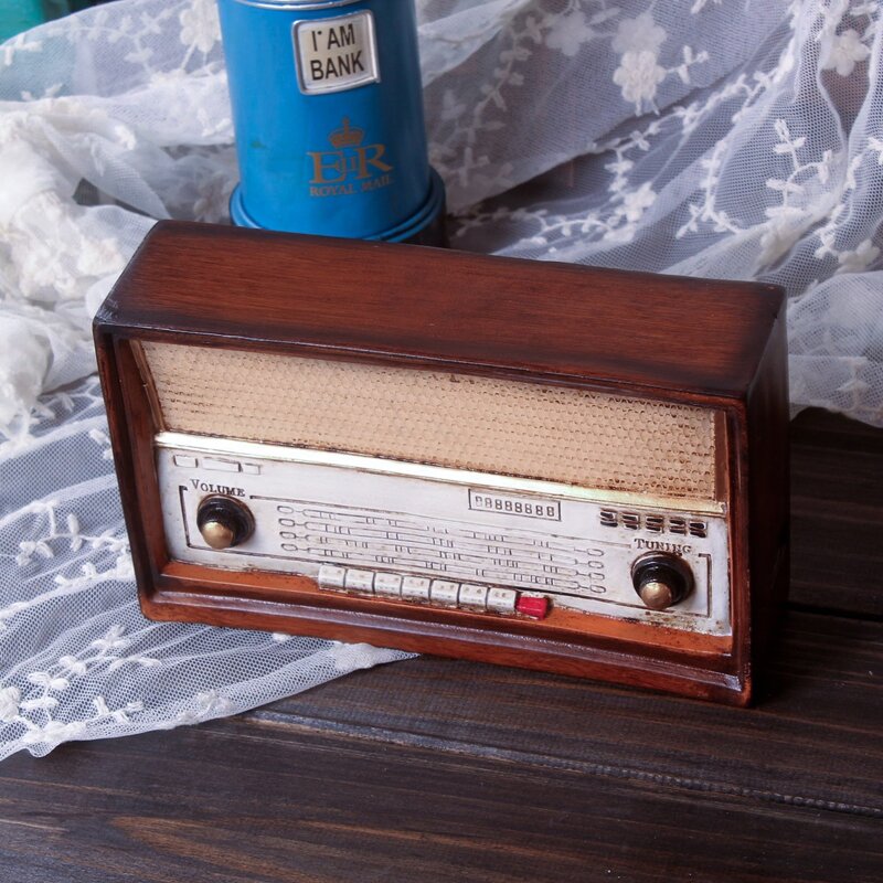 

1pc Vintage Radio Art Decoration, Multicolor