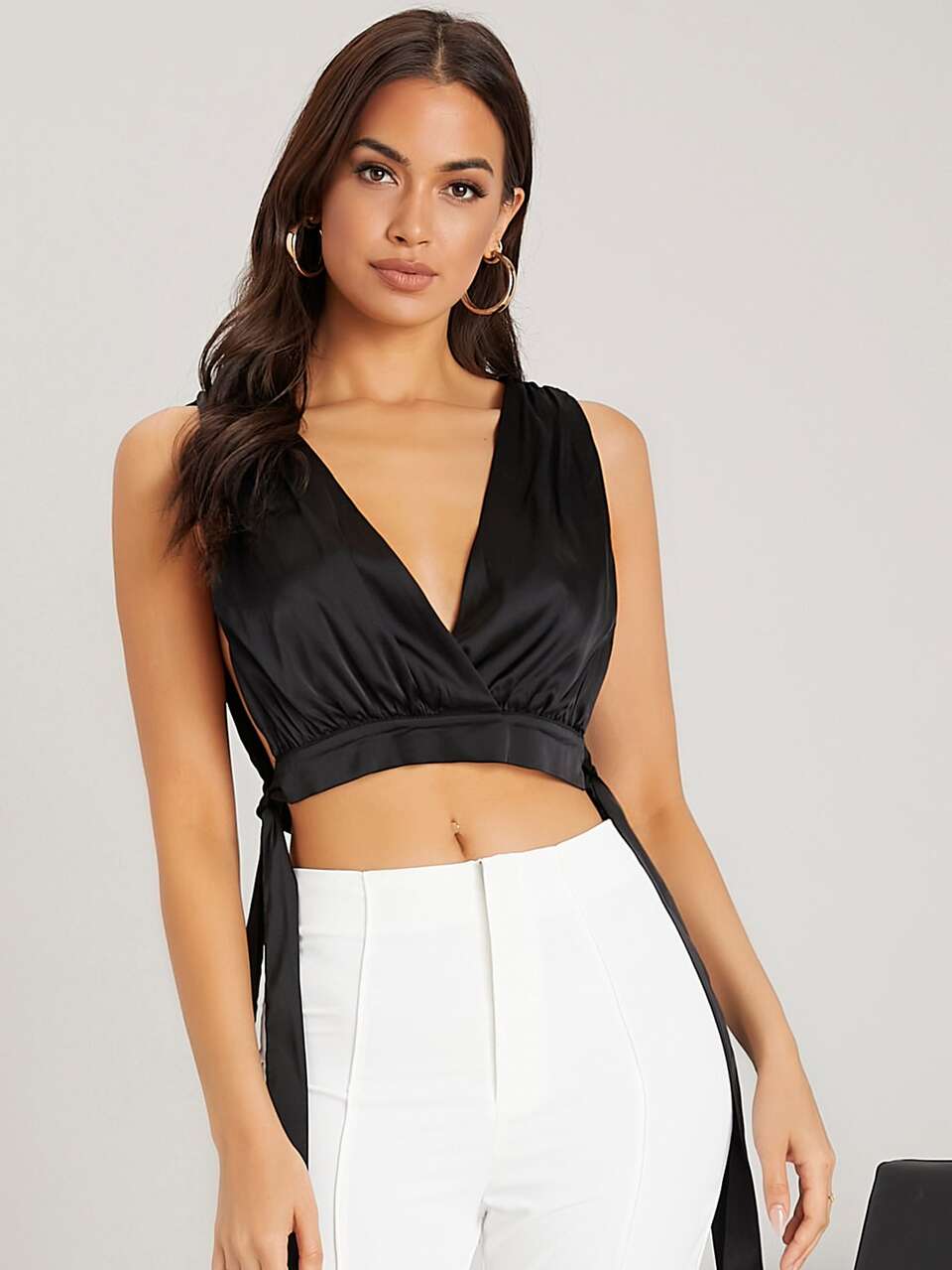 Cut Out Back Knot Side Crop Tank Top
