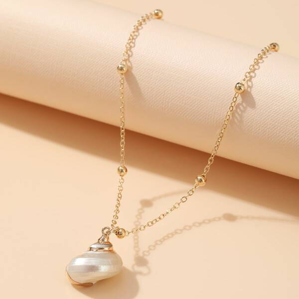 

Conch Charm Necklace, White