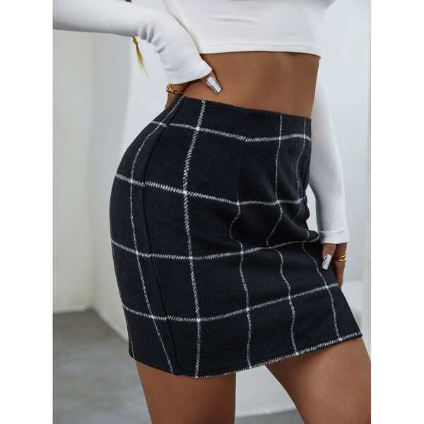 

Plaid Pattern Wool-Mix Slit Skirt, Black