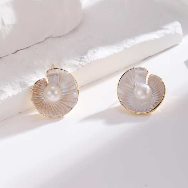 

14K Gold Plated Natural Pearl Decor Stud Earrings