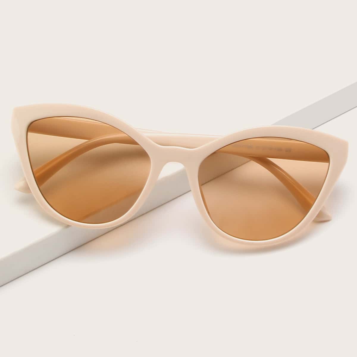 

Cat Eye Tinted Lens Sunglasses