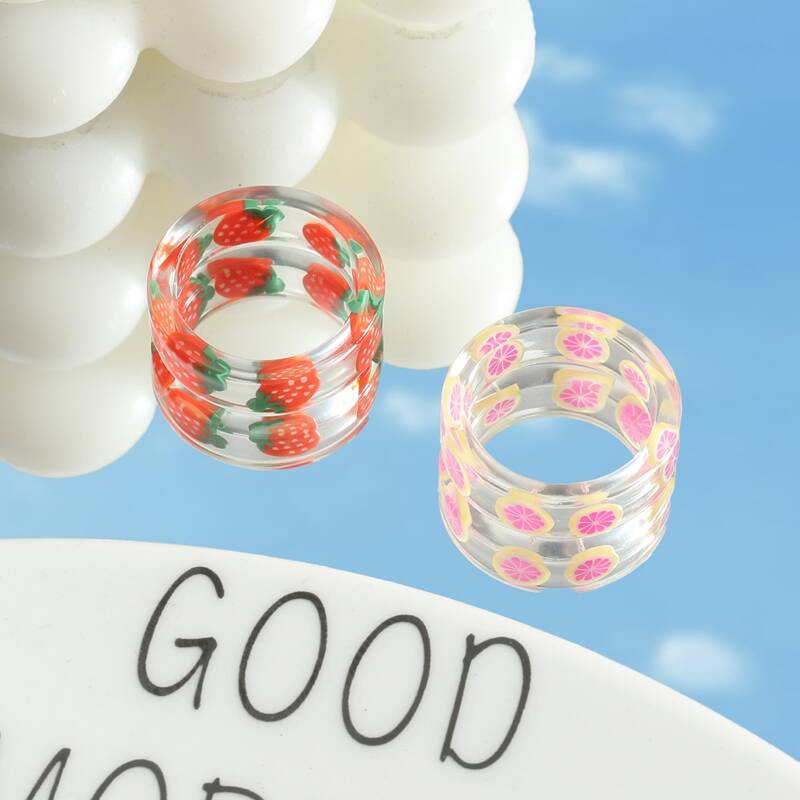 

2pcs Fruit Graphic Resin Ring, Multicolor
