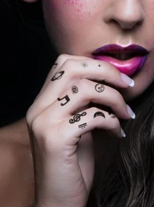 纹身贴纸套装，2 张星球图案女士临时纹身，成人混合纹身贴纸，逼真的假纹身，适合男士、女士和女孩 - 黑色 - 查看 3