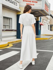 Mulvari 字母圖案蝙蝠袖彈性腰帶洋裝