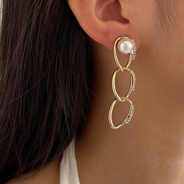 

Rhinestone Decor Chain Earrings, Gold