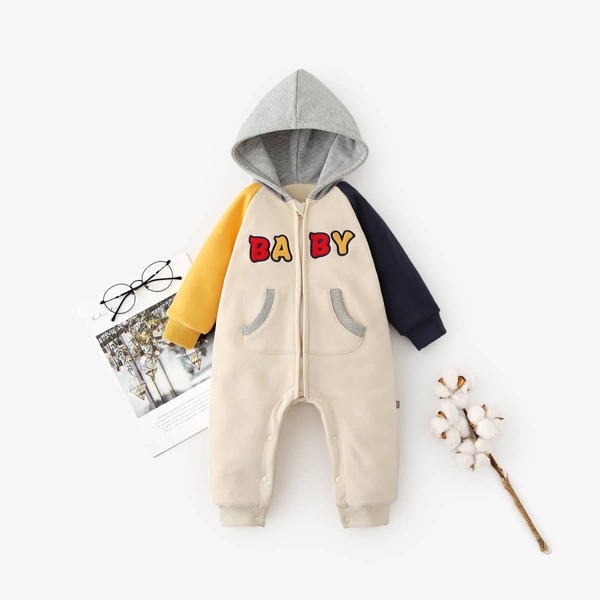 

Baby Boy Letter Graphic Kangaroo Pocket Raglan Sleeve Jumpsuit, Multicolor