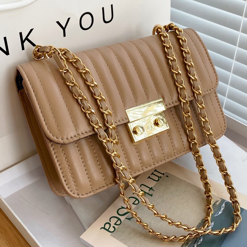 

Quilted Flap Chain Strap Bag, Khaki