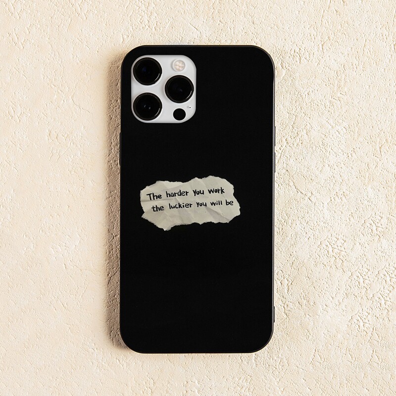 

Letter Graphic Phone Case, Multicolor
