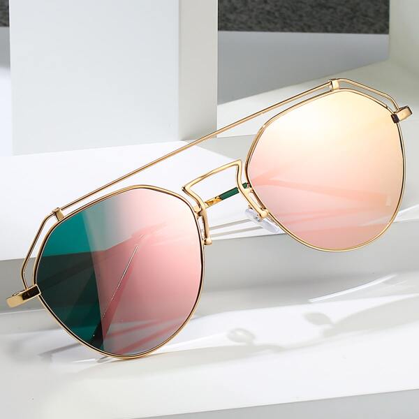 

Metal Frame Sunglasses