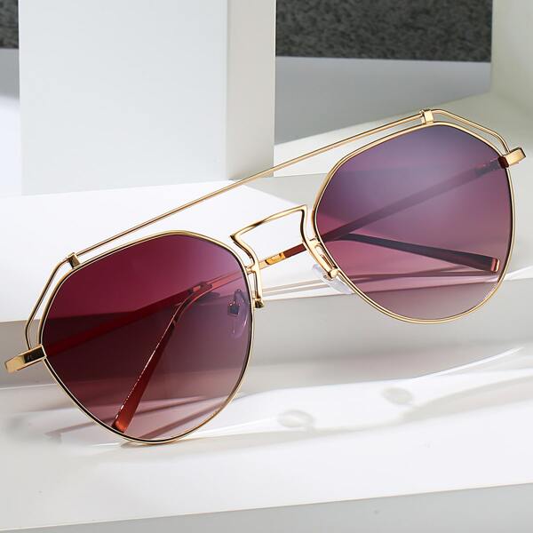 

Metal Frame Sunglasses