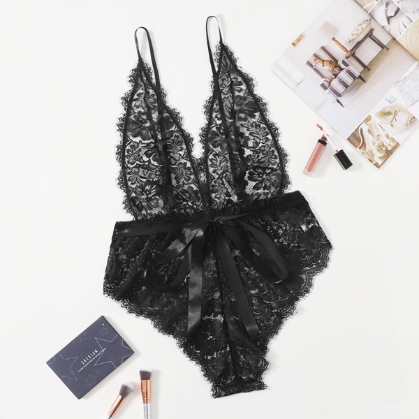 

Plus Floral Lace Belted Teddy Bodysuit, Black