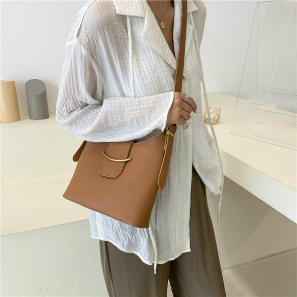 

Metal Decor Square Bag, Brown