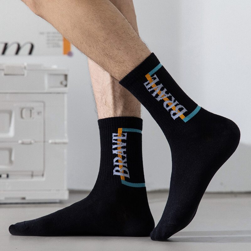 

Guys Letter Graphic Crew Socks, Black