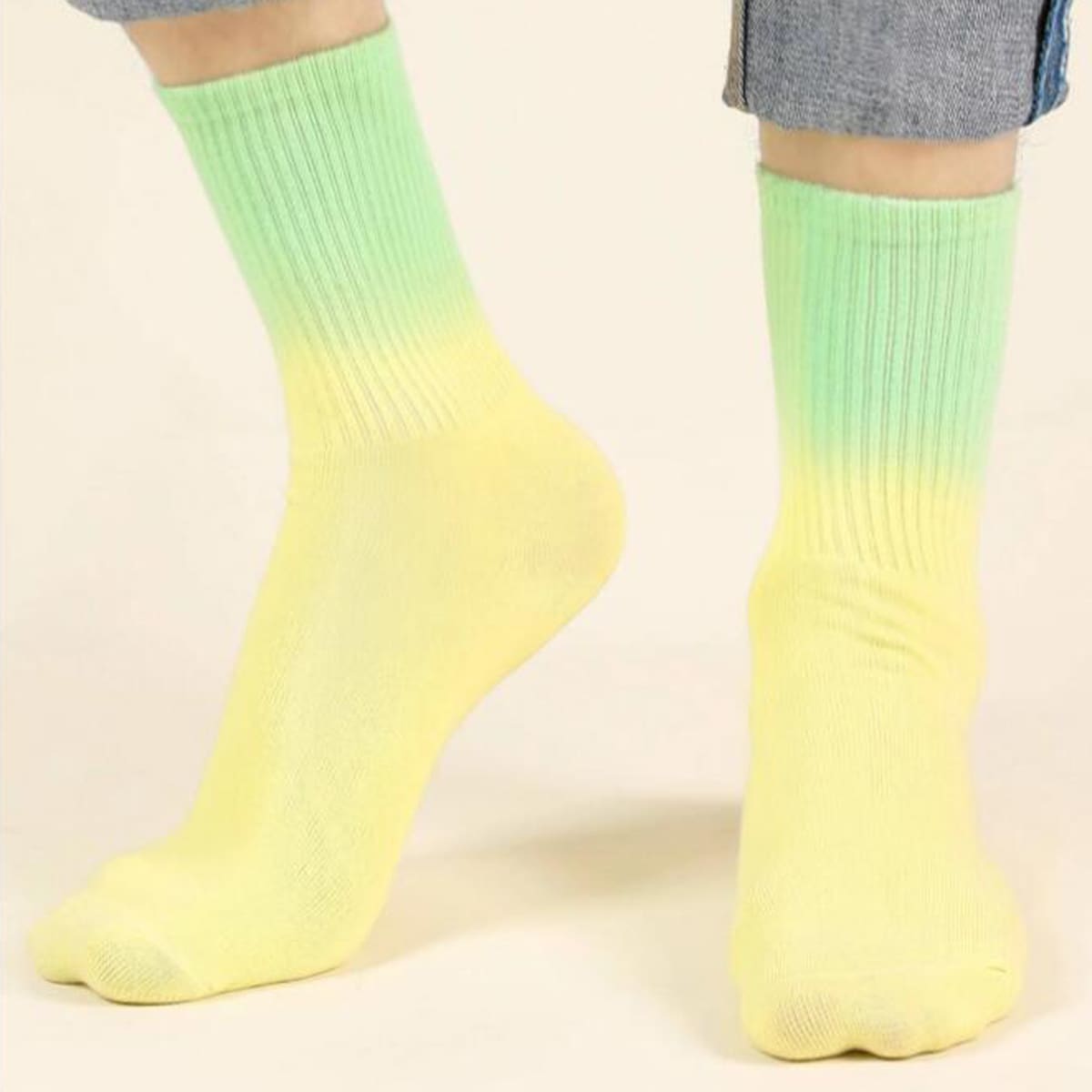 

Ombre Pattern Crew Socks, Multicolor