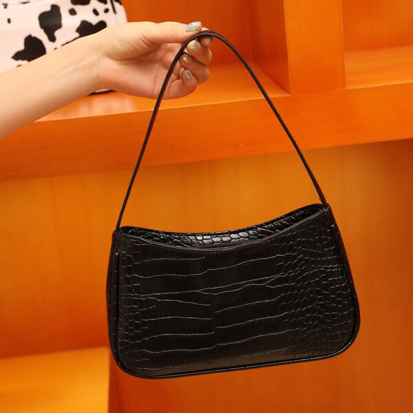 

Reticulated Design Shoulder Bag, Black