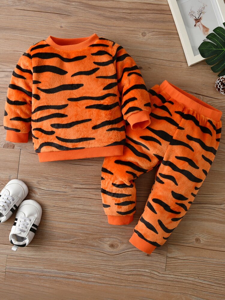 SHEIN Chàng trai trẻ Da hổ In Flannel Áo len & Quần nỉ - Nhiều màu - Xem 1