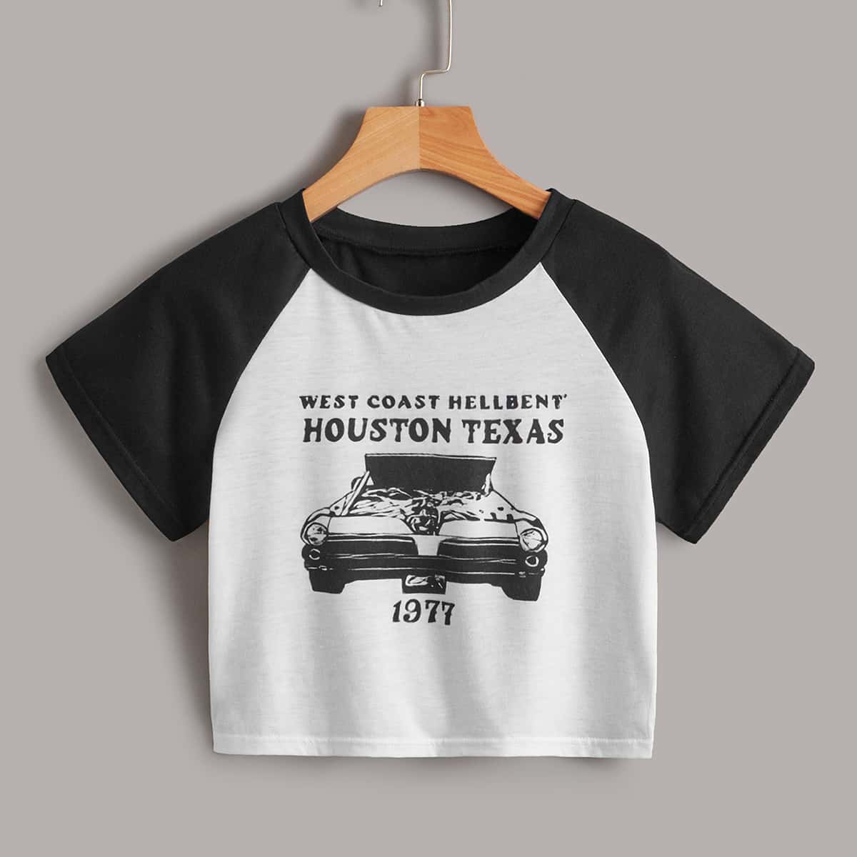 

Letter Car Graphic Baseball Tee, Black and white