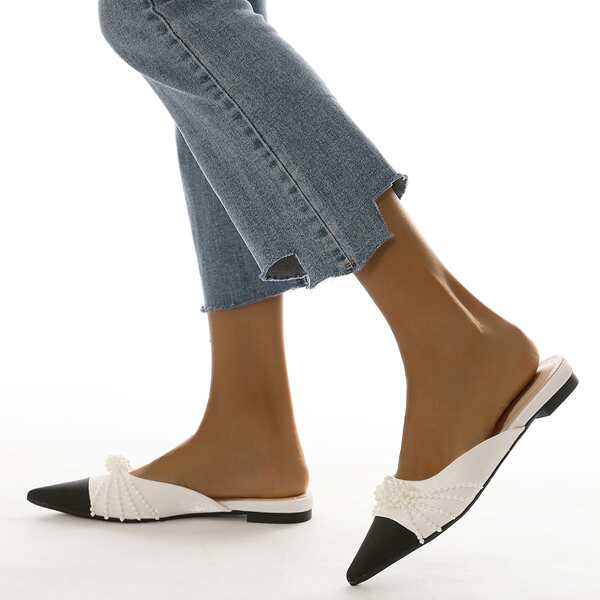 

Faux Pearls Decor Point Toe Mules, Black and white