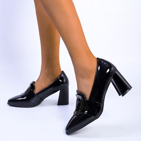 

Metal Decor Chunky Pumps, Black