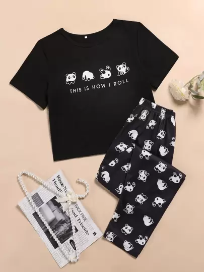 Pijama con camiseta gráfica con panda y eslogan y pantalones