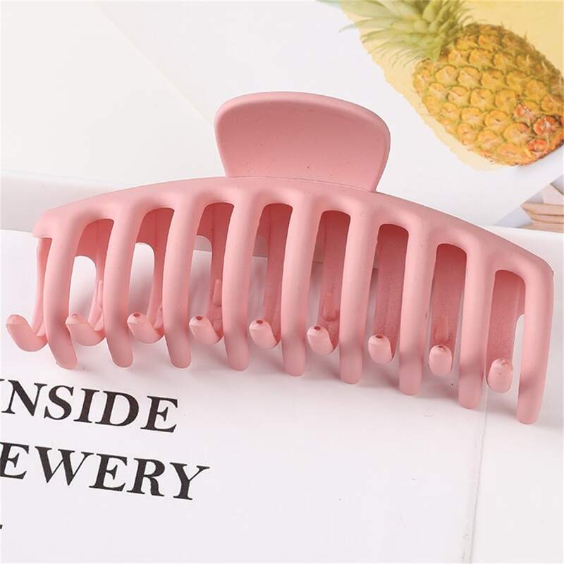 

3pcs Random Solid Hair Claw, Multicolor