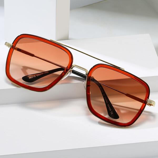 

Square Frame Sunglasses