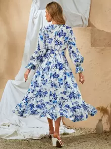 SHEIN VCAY Floral Print Flounce Sleeve Belted Dress - Blue and White - View 2