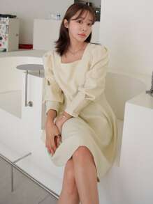 DAZY 方領泡泡袖素色A字連衣裙 - 米色 - 查看 5