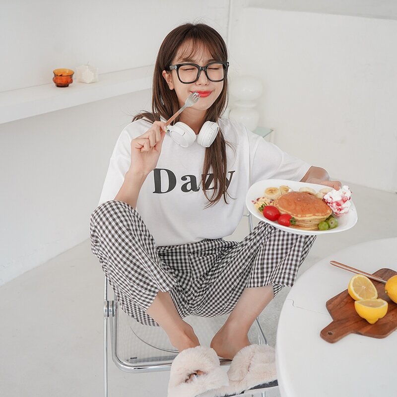 

Letter & Gingham Print PJ Set, Black and white