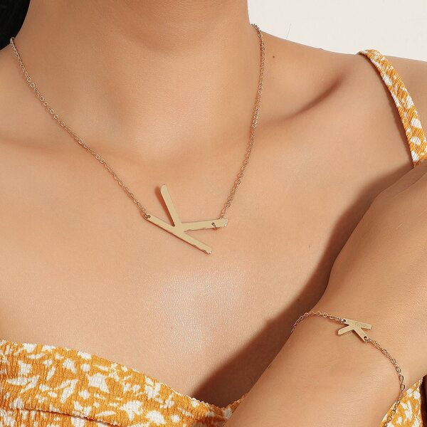 

2pcs Letter Decor Jewelry Set, Gold