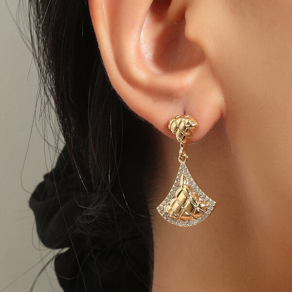 

Rhinestone Decor Fan Shaped Earrings, Gold