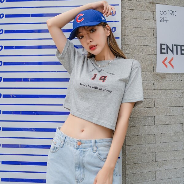 

Slogan Graphic Crop Tee, Grey
