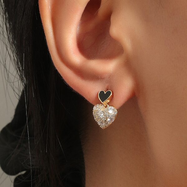 

Rhinestone Decor Heart Drop Earrings, Gold