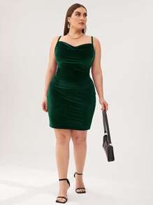 SHEIN Privé Plus Cowl Neck Velvet Bodycon Dress - Dark Green - View 5