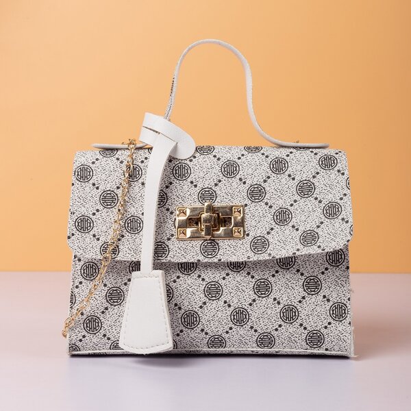 

Graphic Print Toggle Lock Chain Satchel Bag, Grey