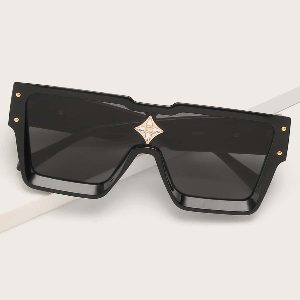 

Flat Top Frame Sunglasses