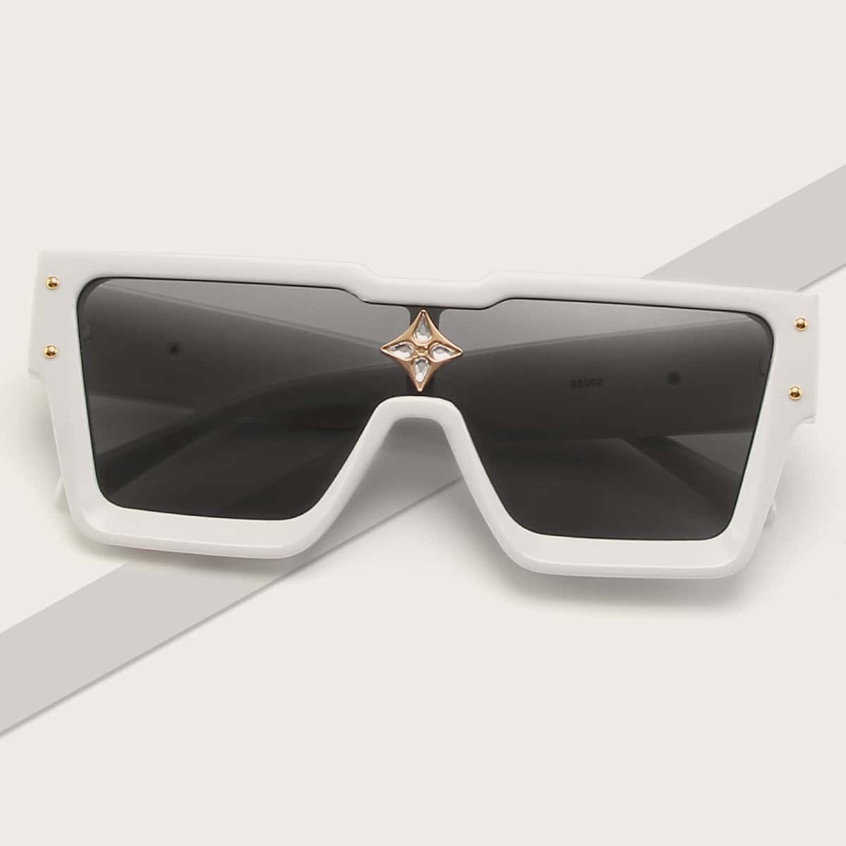 

Flat Top Frame Sunglasses