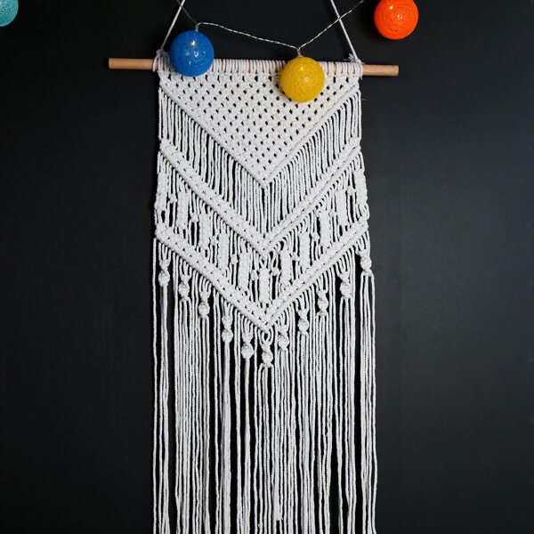 

1pc Woven Tassel Wall Hanging, White