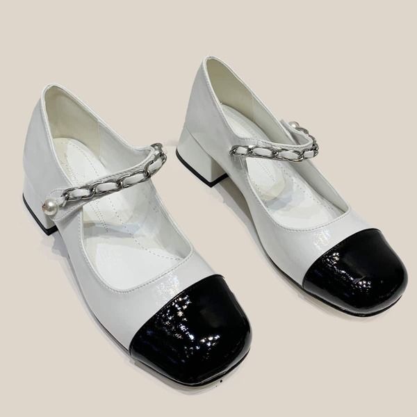 

Two Tone Chunky Mary Jane Pumps, Black and white