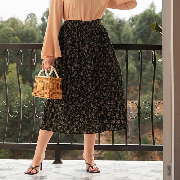 

Plus Allover Floral Print A-line Skirt, Black